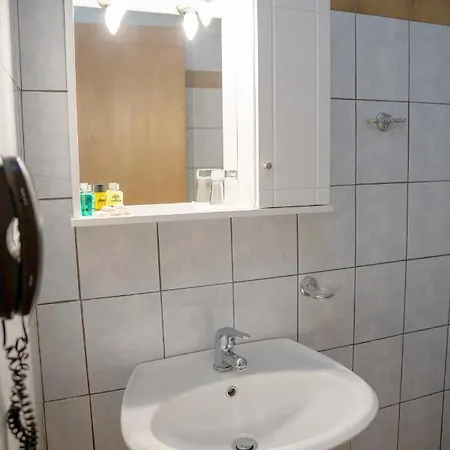 Kastro 2*