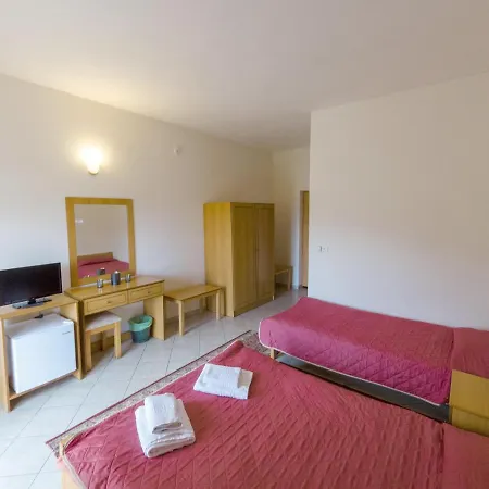 Kastro Hotel