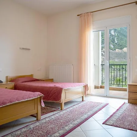 Kastro 2*