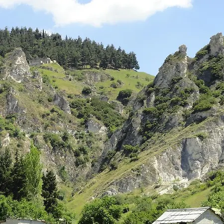 Kastro Servia
