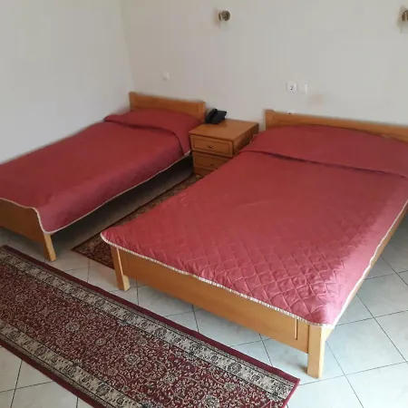 Kastro 2*