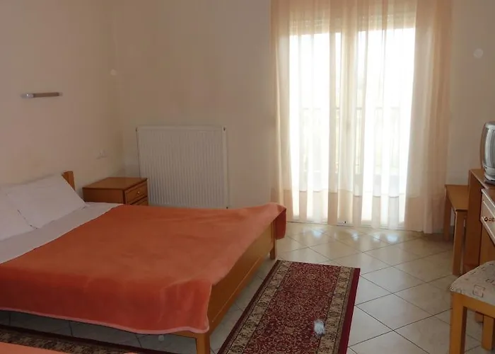 Kastro 2*