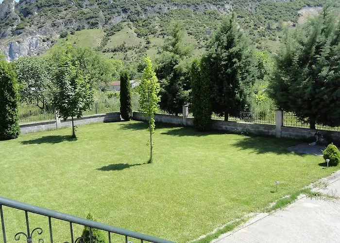 Kastro 2* Σέρβια